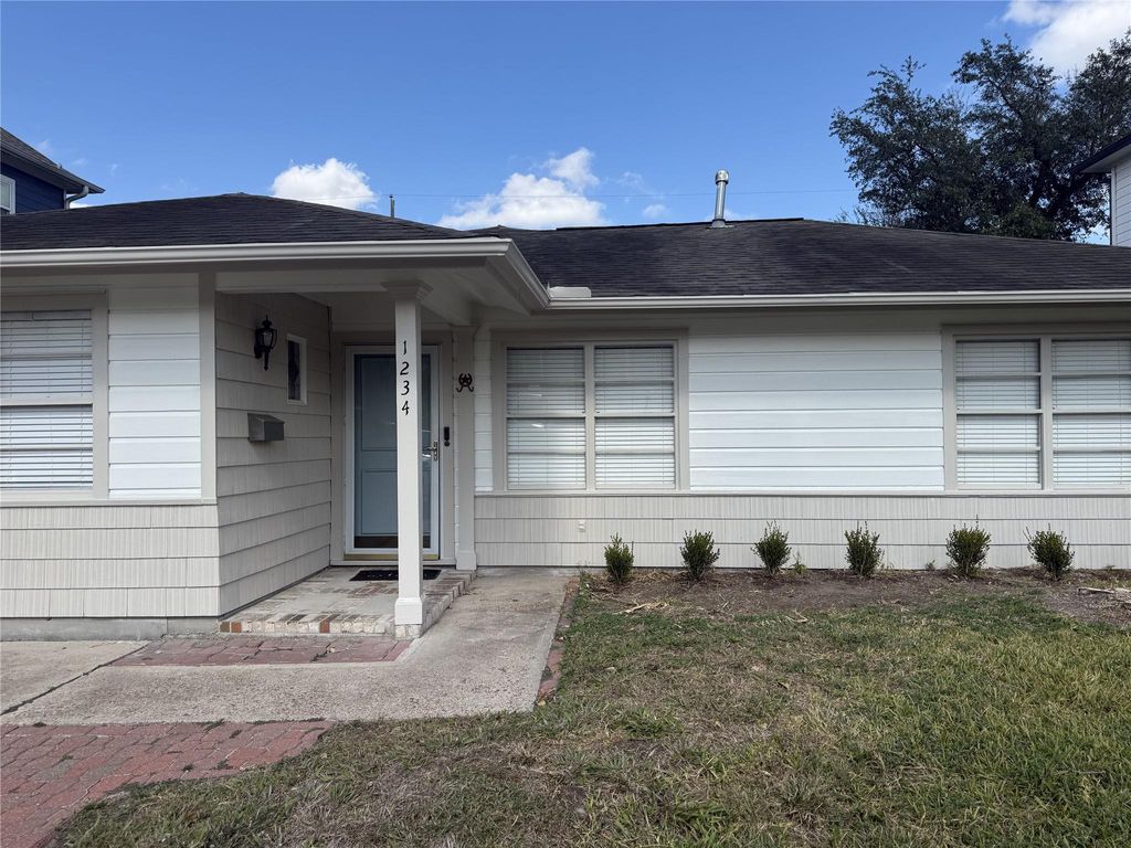 Photo of 1234 S Gardenia Drive, Houston, TX 77018 (MLS # 78493457)