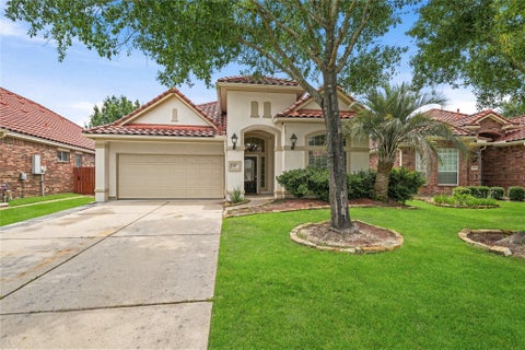 Photo of 43 Pebble Beach Court, Jersey Village, TX 77064 (MLS # 48956807)