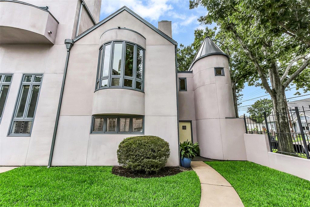 Photo of 1397 Arlington Street #1397, Houston, TX 77008 (MLS # 59954890)