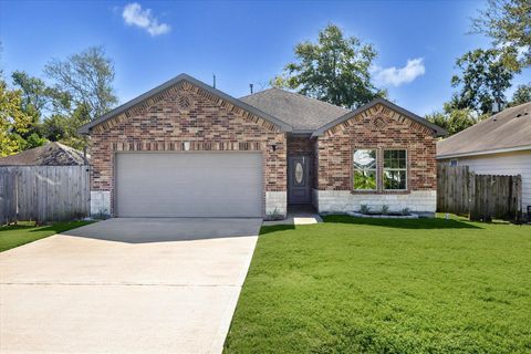 Photo of 10023 Bamboo Road, Houston, TX 77041 (MLS # 88845932)