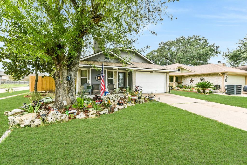 Photo of 13703 Vickston Lane, Houston, TX 77014 (MLS # 93616697)