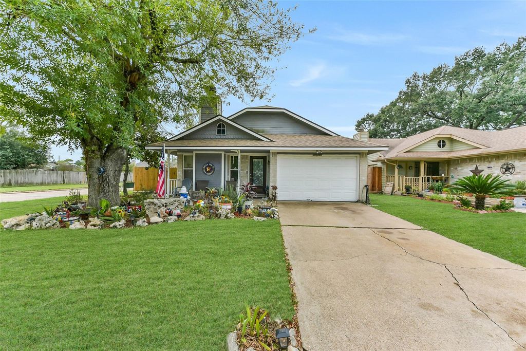 Photo of 13703 Vickston Lane, Houston, TX 77014 (MLS # 93616697)