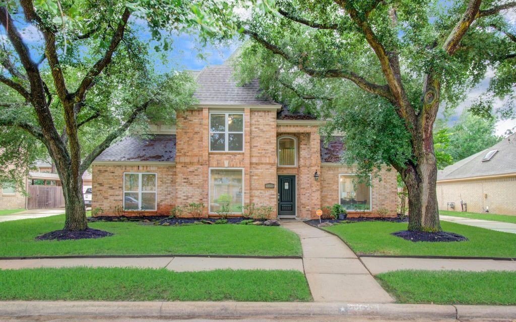 Photo of 22523 Wildwood Grove Drive, Katy, TX 77450 (MLS # 20472954)