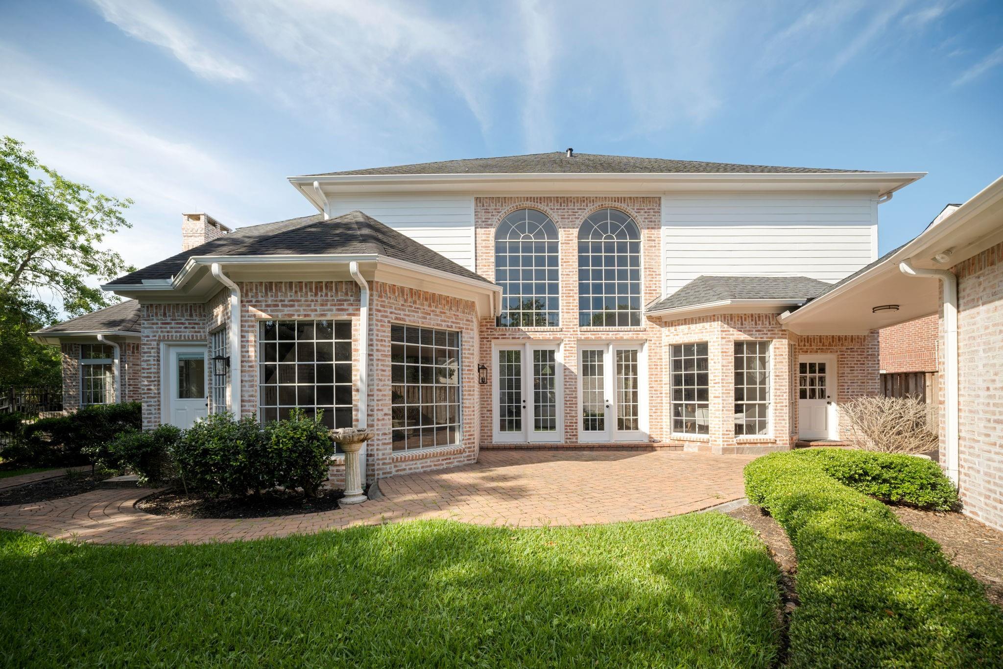 93 Greensward Lane