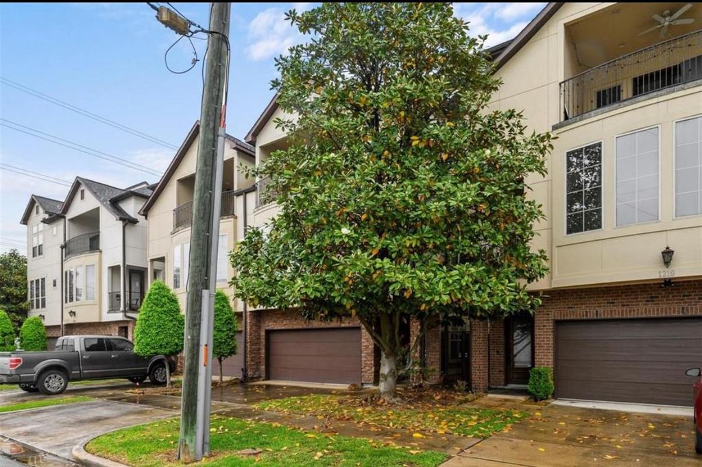 Photo of 1215 Roberts Street, Houston, TX 77003 (MLS # 17213762)