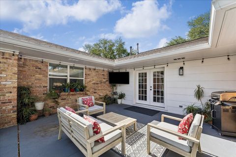 Tiny photo for 2203 Lamonte Lane, Houston, TX 77018 (MLS # 61970715)
