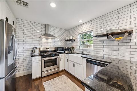 Tiny photo for 2203 Lamonte Lane, Houston, TX 77018 (MLS # 61970715)