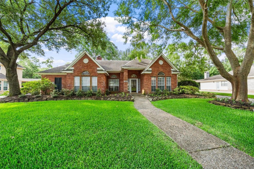 Photo of 1523 Lofty Maple Trail Trail, Kingwood, TX 77345 (MLS # 69022462)