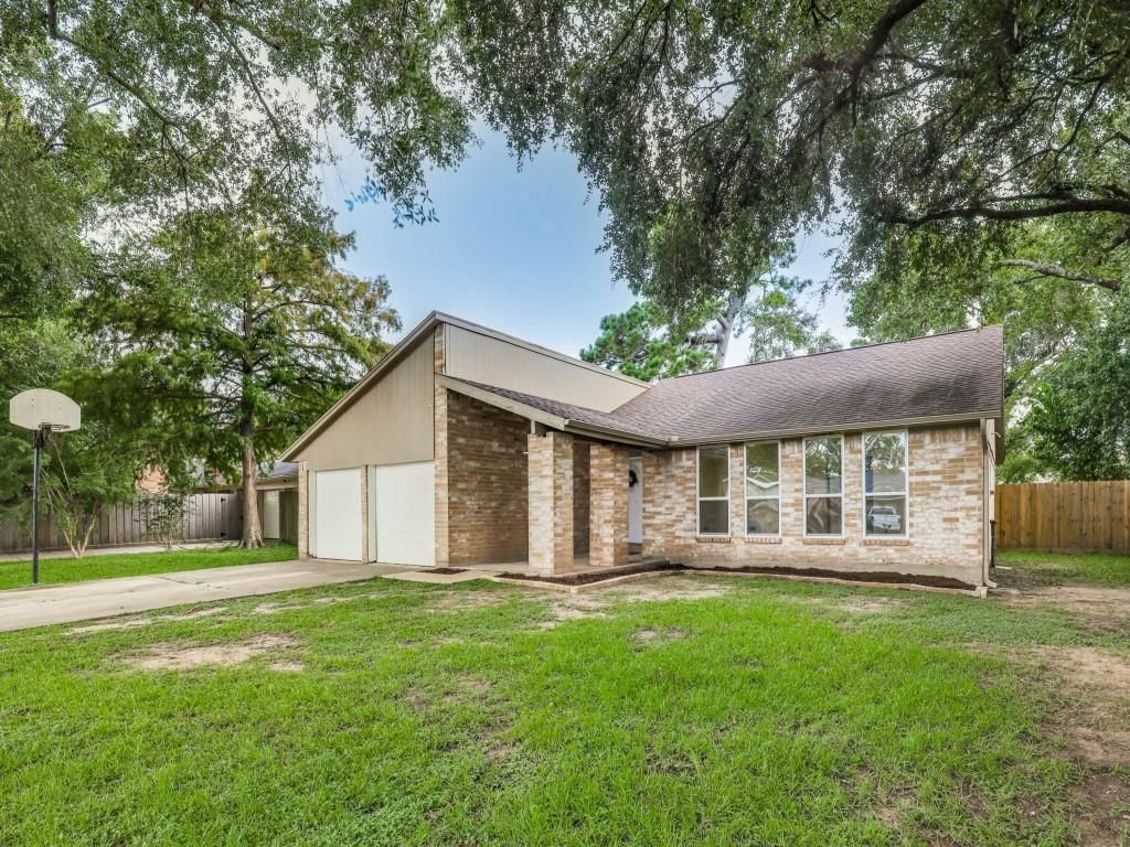 Photo of 3911 Wintergreen Drive, Humble, TX 77396 (MLS # 34383098)