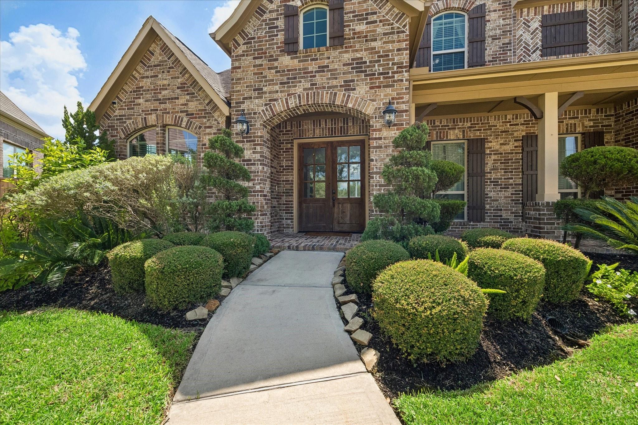8803 Purdy Crescent Trail