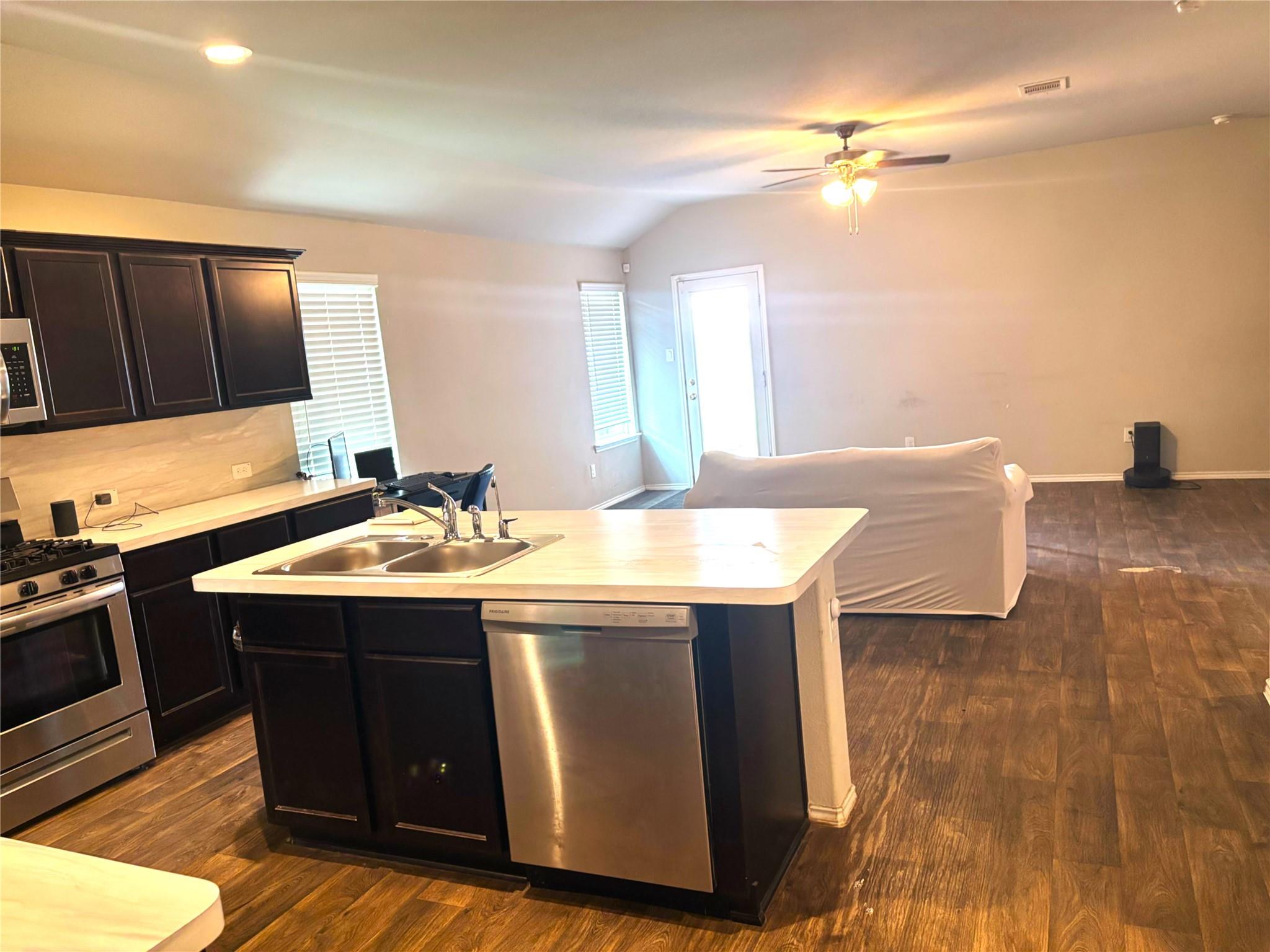 1210 Roca Rigida Trail Trail
