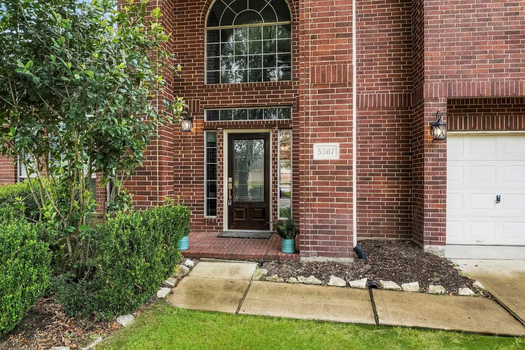 5507 Sandy Trace Court