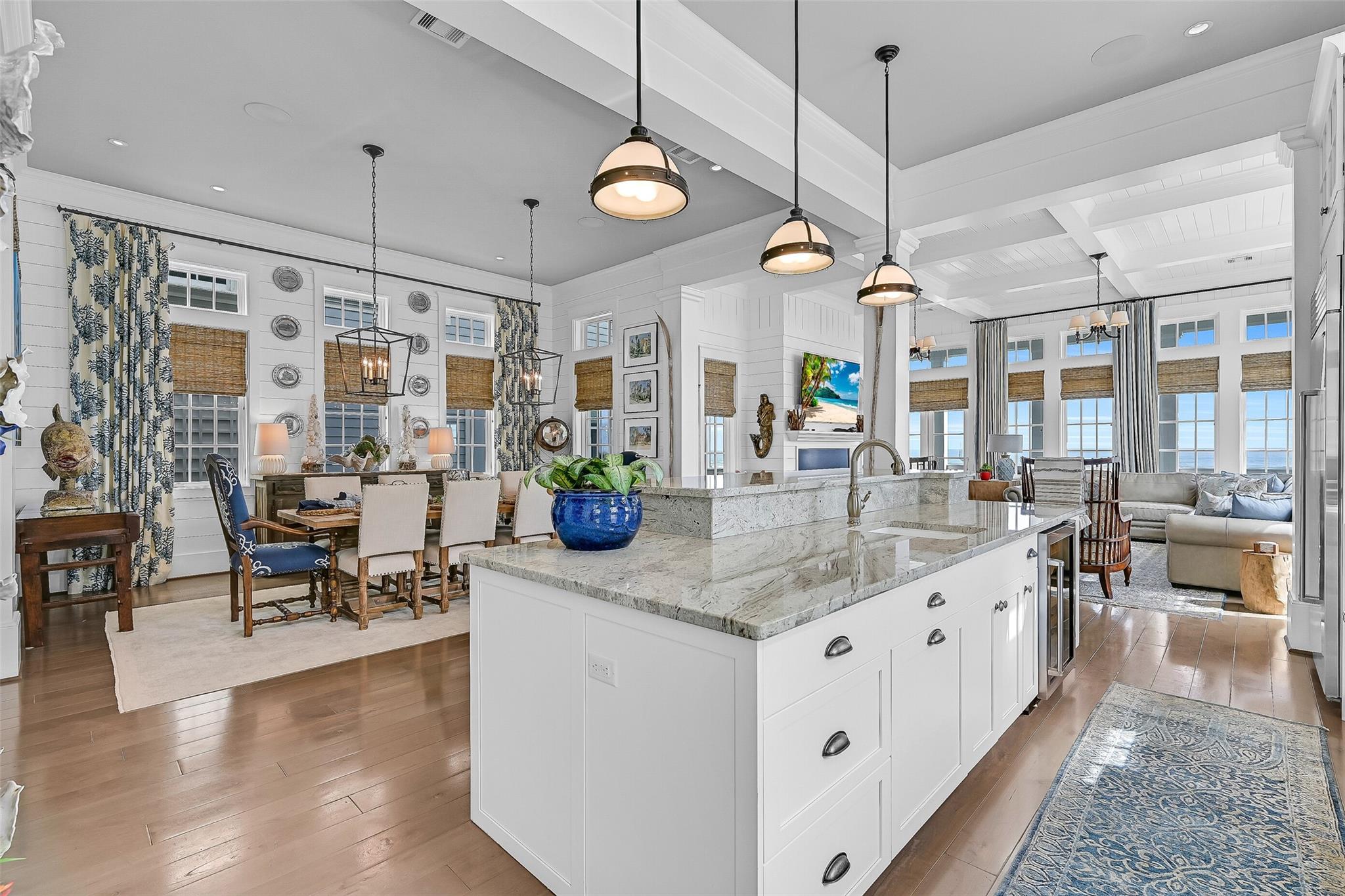 Galveston, Texas, 77550, United States, 5 Bedrooms Bedrooms, ,6 BathroomsBathrooms,Residential,Active,2027071