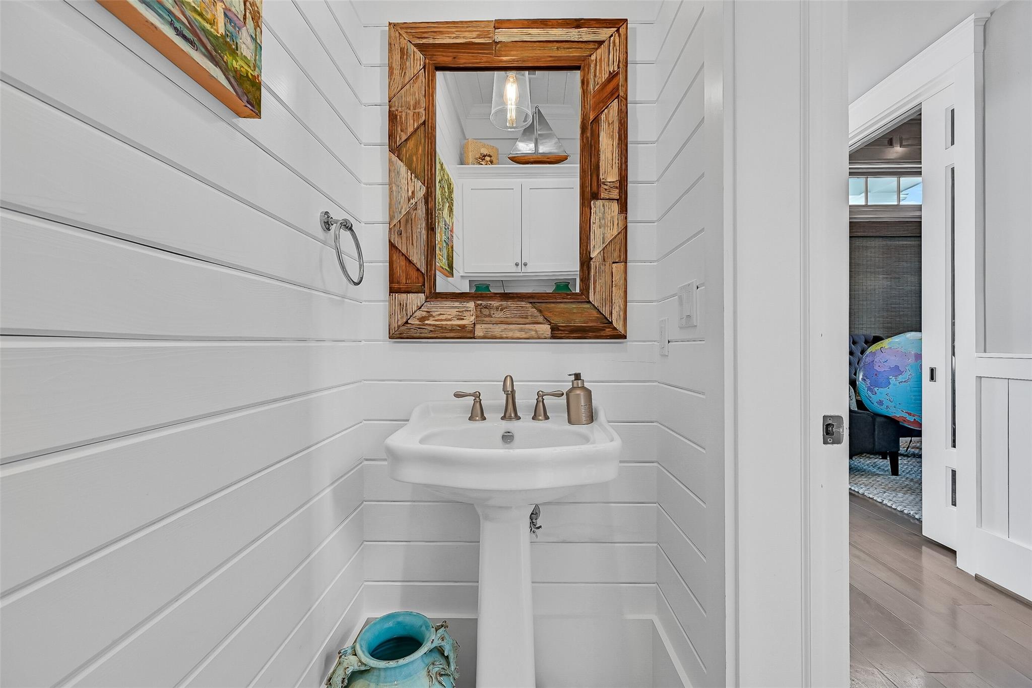 Galveston, Texas, 77550, United States, 5 Bedrooms Bedrooms, ,6 BathroomsBathrooms,Residential,Active,2027071