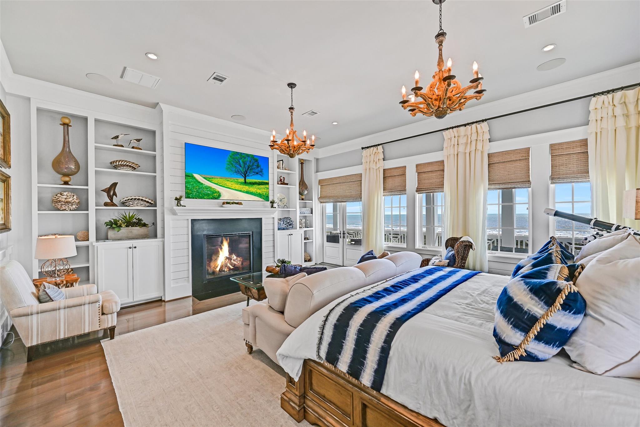 Galveston, Texas, 77550, United States, 5 Bedrooms Bedrooms, ,6 BathroomsBathrooms,Residential,Active,2027071