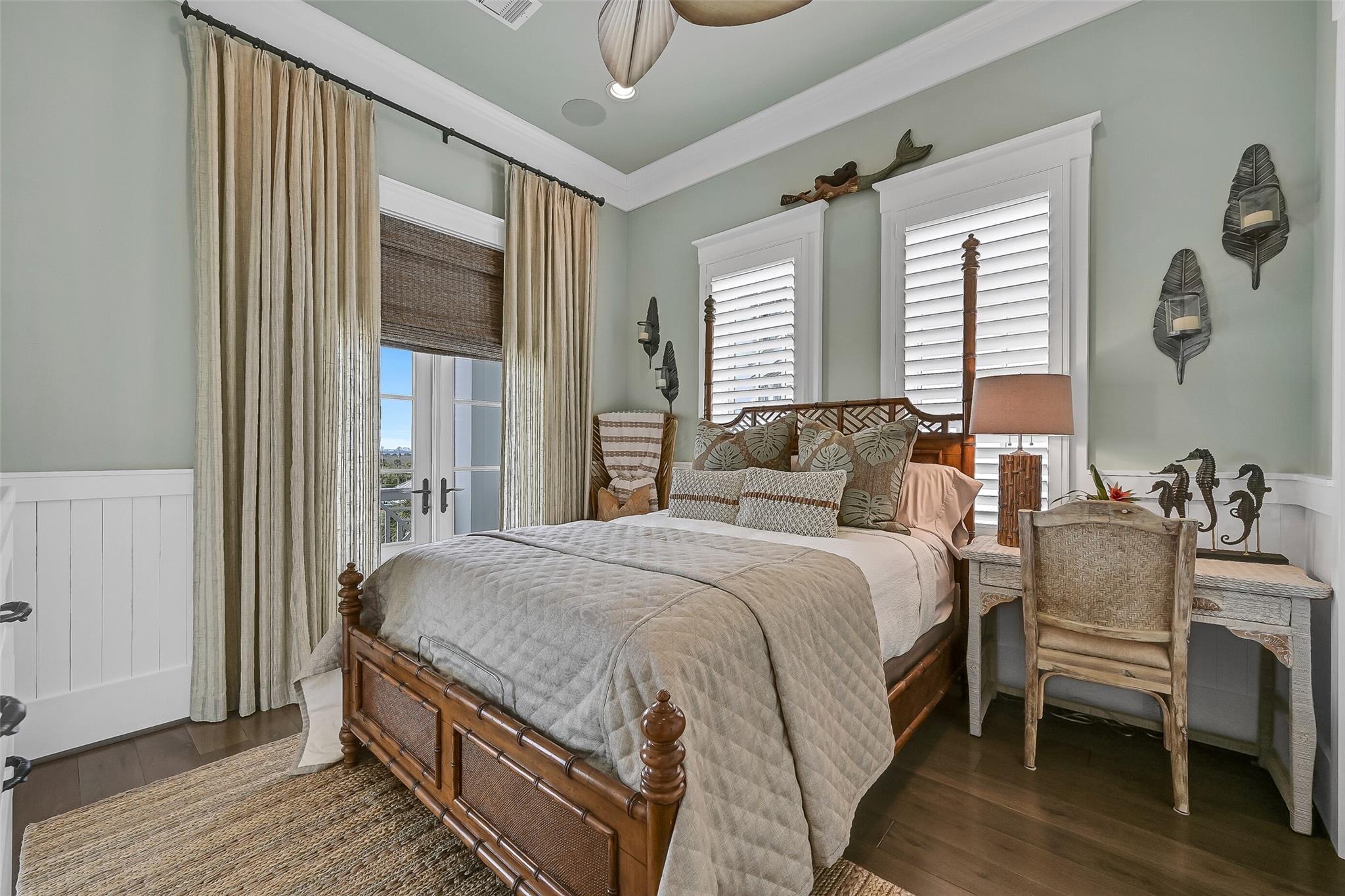 Galveston, Texas, 77550, United States, 5 Bedrooms Bedrooms, ,6 BathroomsBathrooms,Residential,Active,2027071