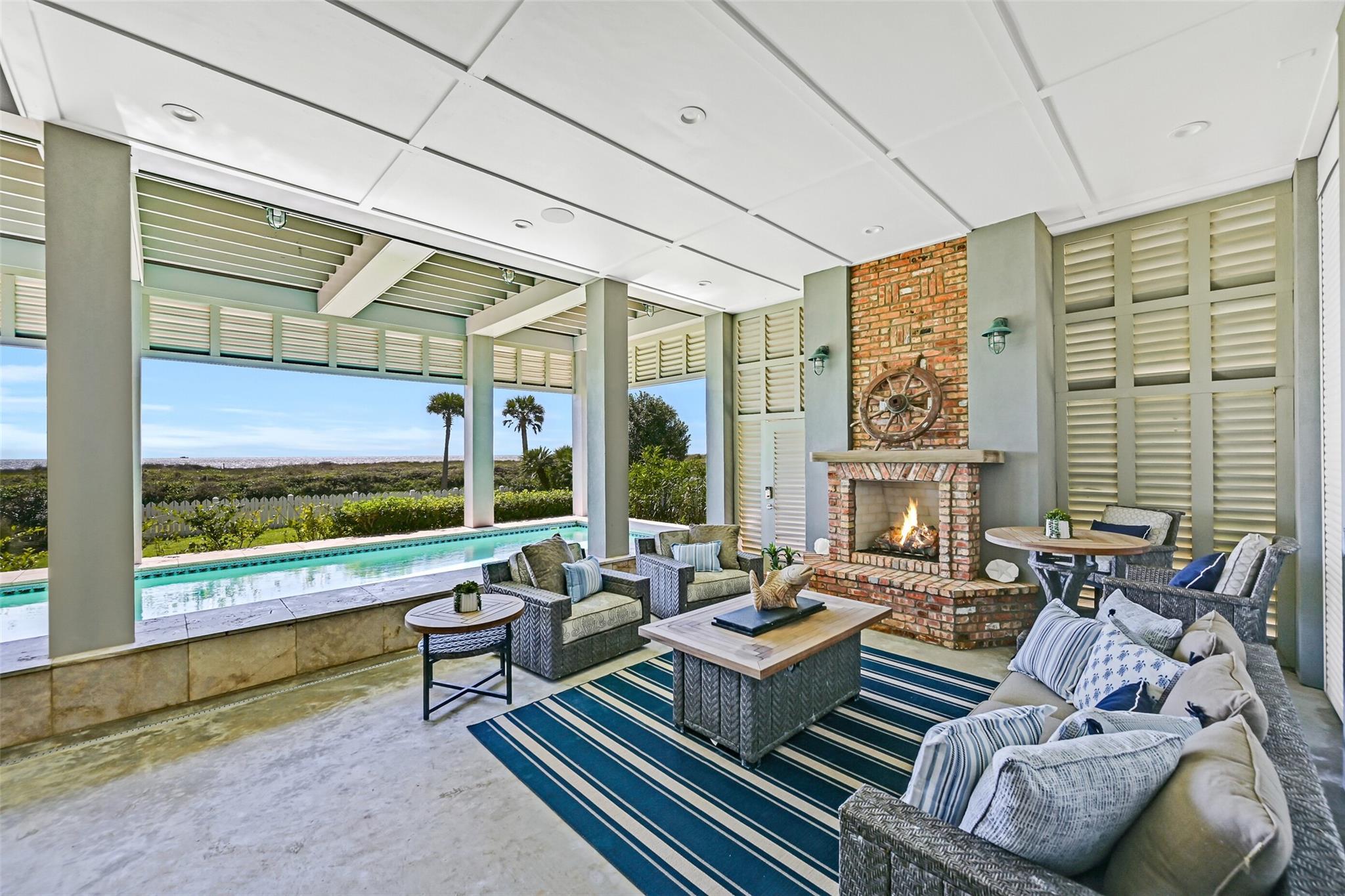 Galveston, Texas, 77550, United States, 5 Bedrooms Bedrooms, ,6 BathroomsBathrooms,Residential,Active,2027071