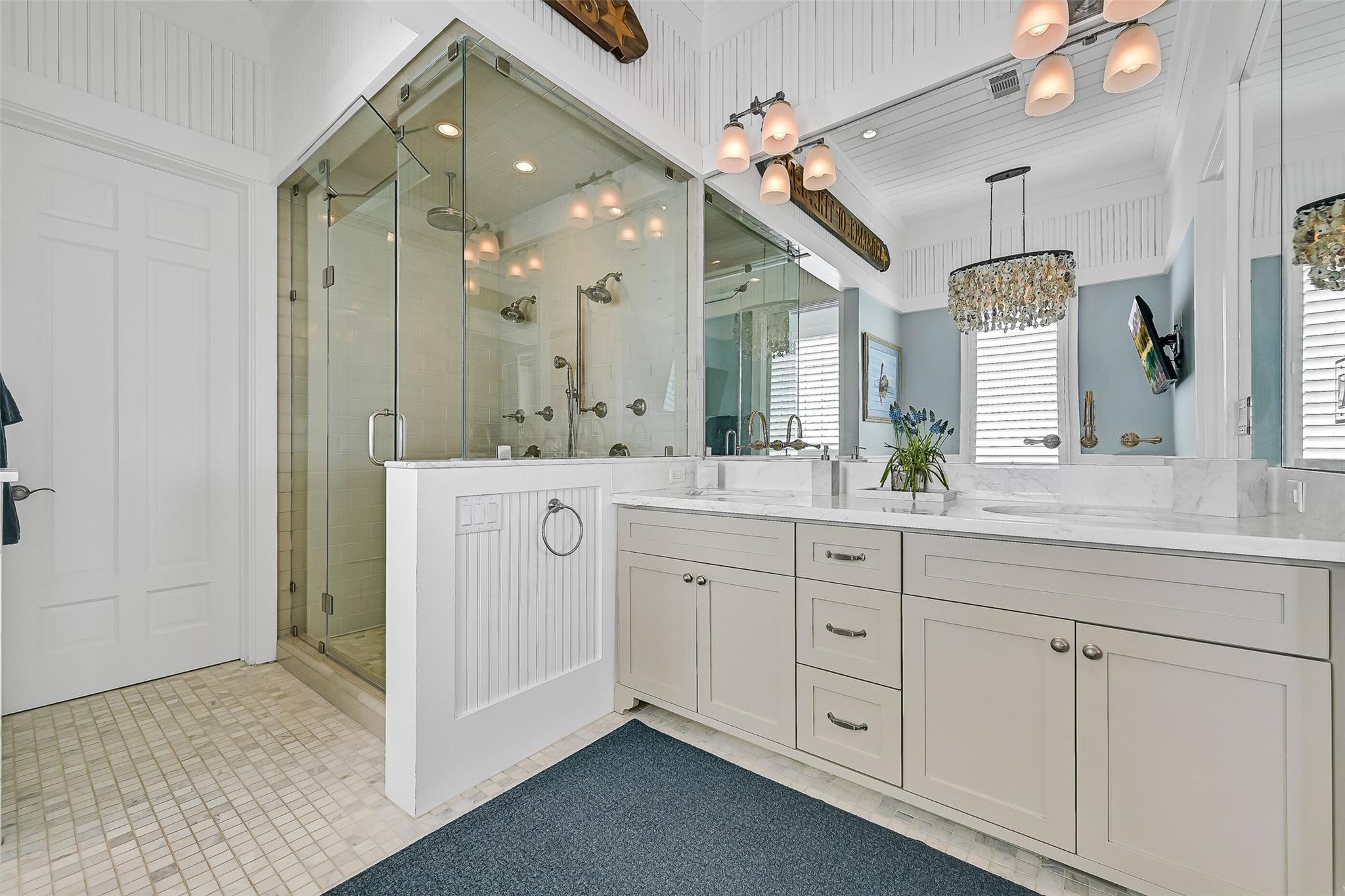 Galveston, Texas, 77550, United States, 5 Bedrooms Bedrooms, ,6 BathroomsBathrooms,Residential,Active,2027071