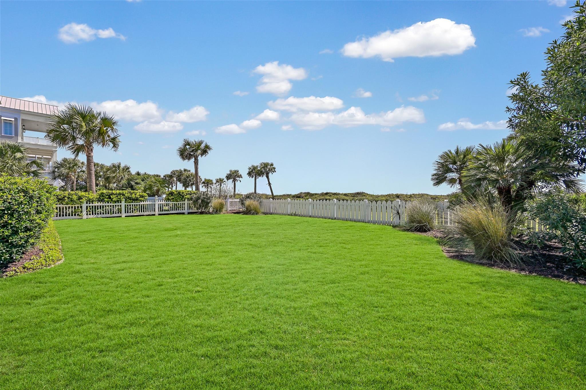 Galveston, Texas, 77550, United States, 5 Bedrooms Bedrooms, ,6 BathroomsBathrooms,Residential,Active,2027071