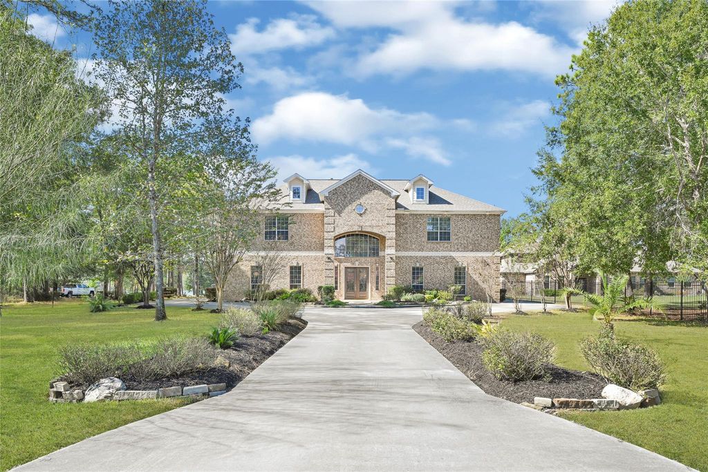 Photo of 19363 Desna Drive, Porter, TX 77365 (MLS # 77901333)