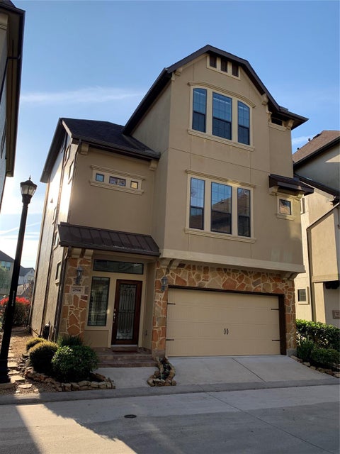 Homes For Rent - 2814 Kings Retreat Circle<br/> Houston, TX 77345