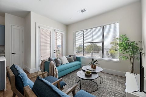 Photo of 1508 Blodgett Street #408, Houston, TX 77004 (MLS # 11171141)