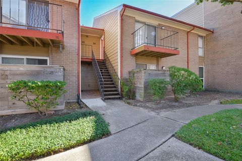 12955 Woodforest Boulevard 14 Houston TX 77015