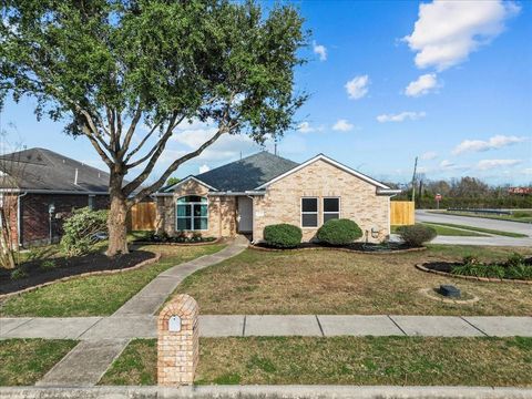 4835 Chase More Drive Bacliff TX 77518