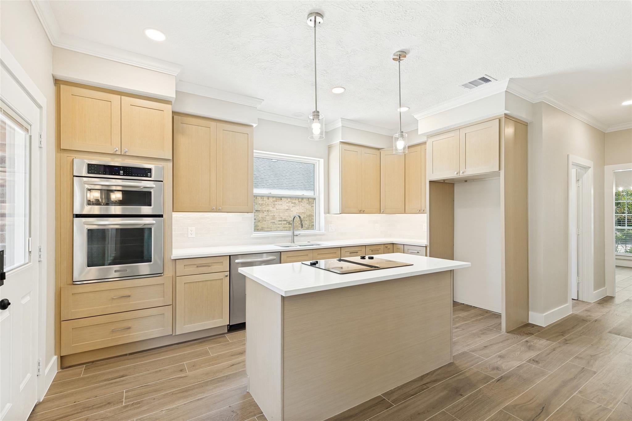 3418 Woodland View Drive