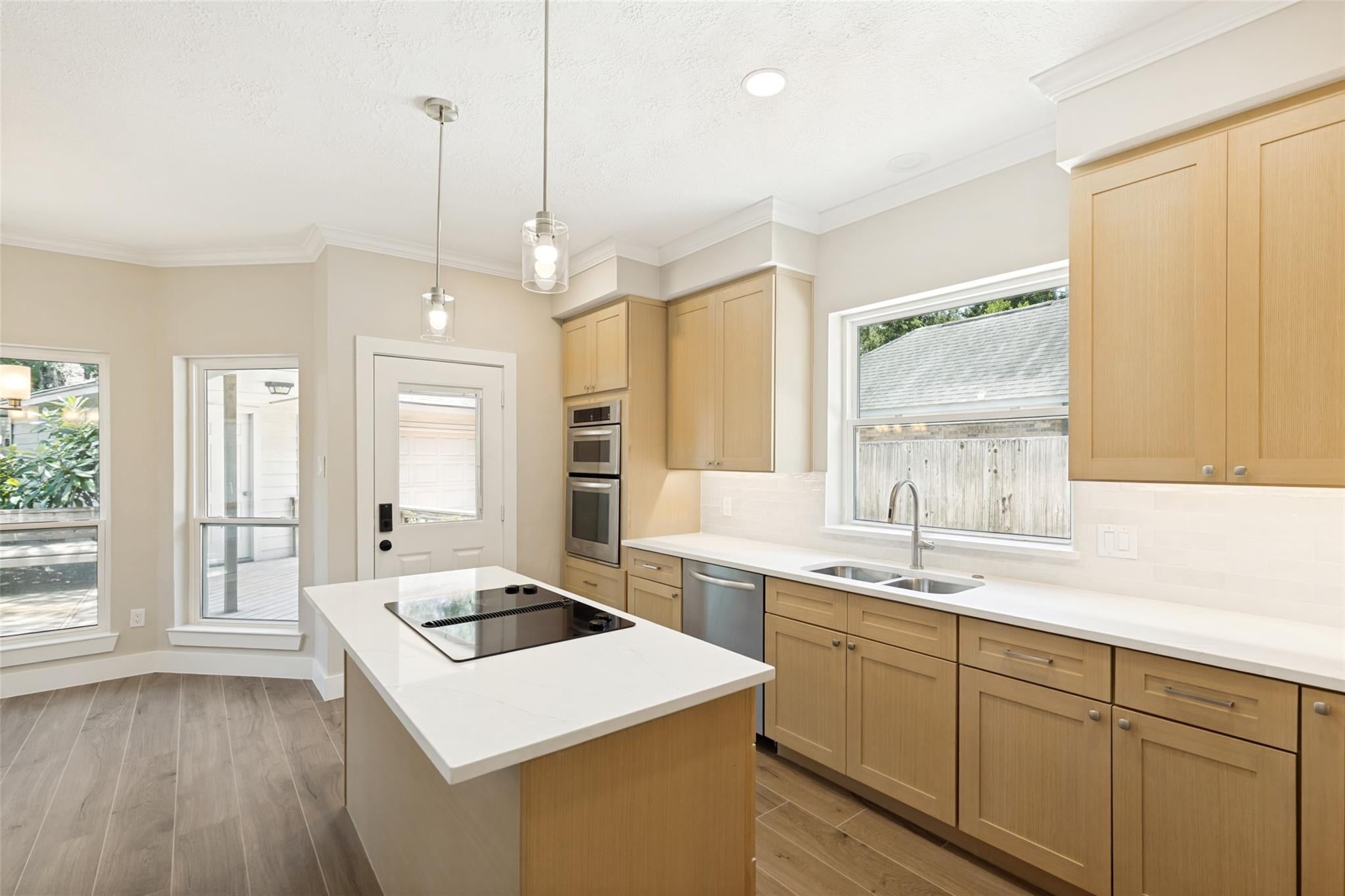 3418 Woodland View Drive