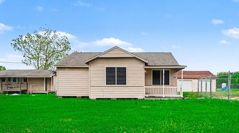 Photo of 5615 John Martin Road, Baytown, TX 77521 (MLS # 68006884)