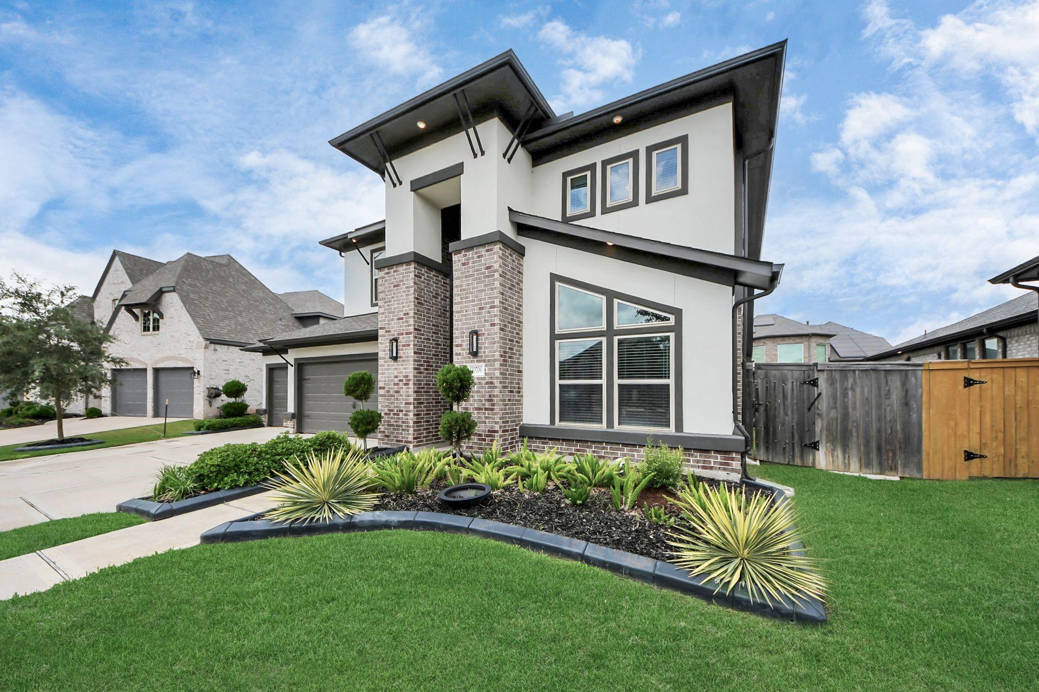 30706 Thicket Court