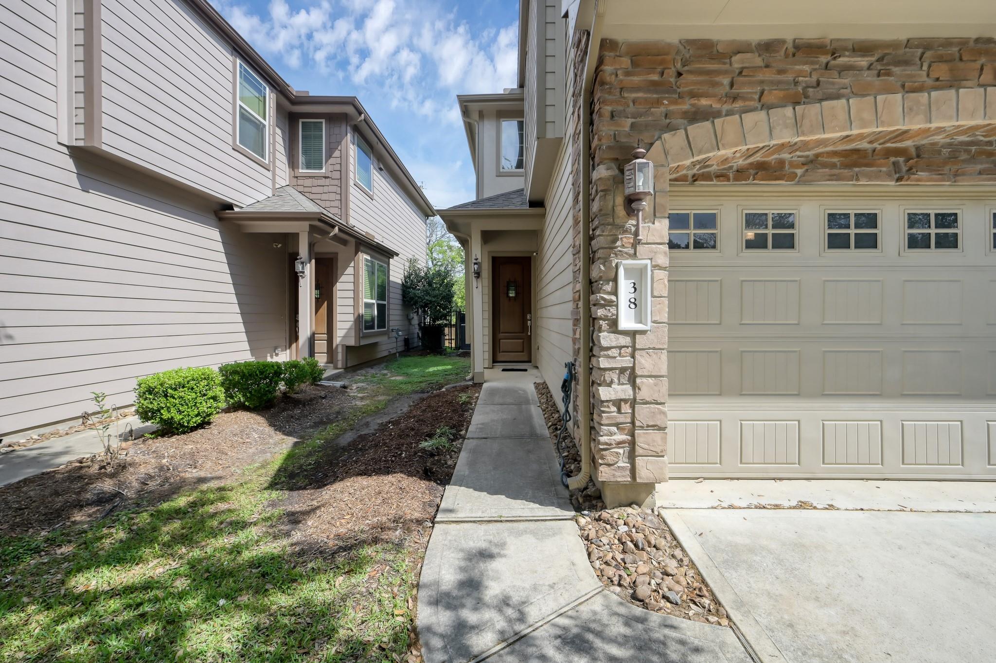 38 Aventura Place Place