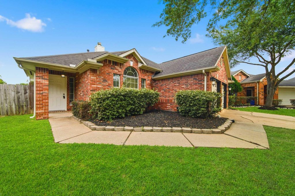 Photo of 7102 Grassy Grove Lane, Richmond, TX 77407 (MLS # 82877826)