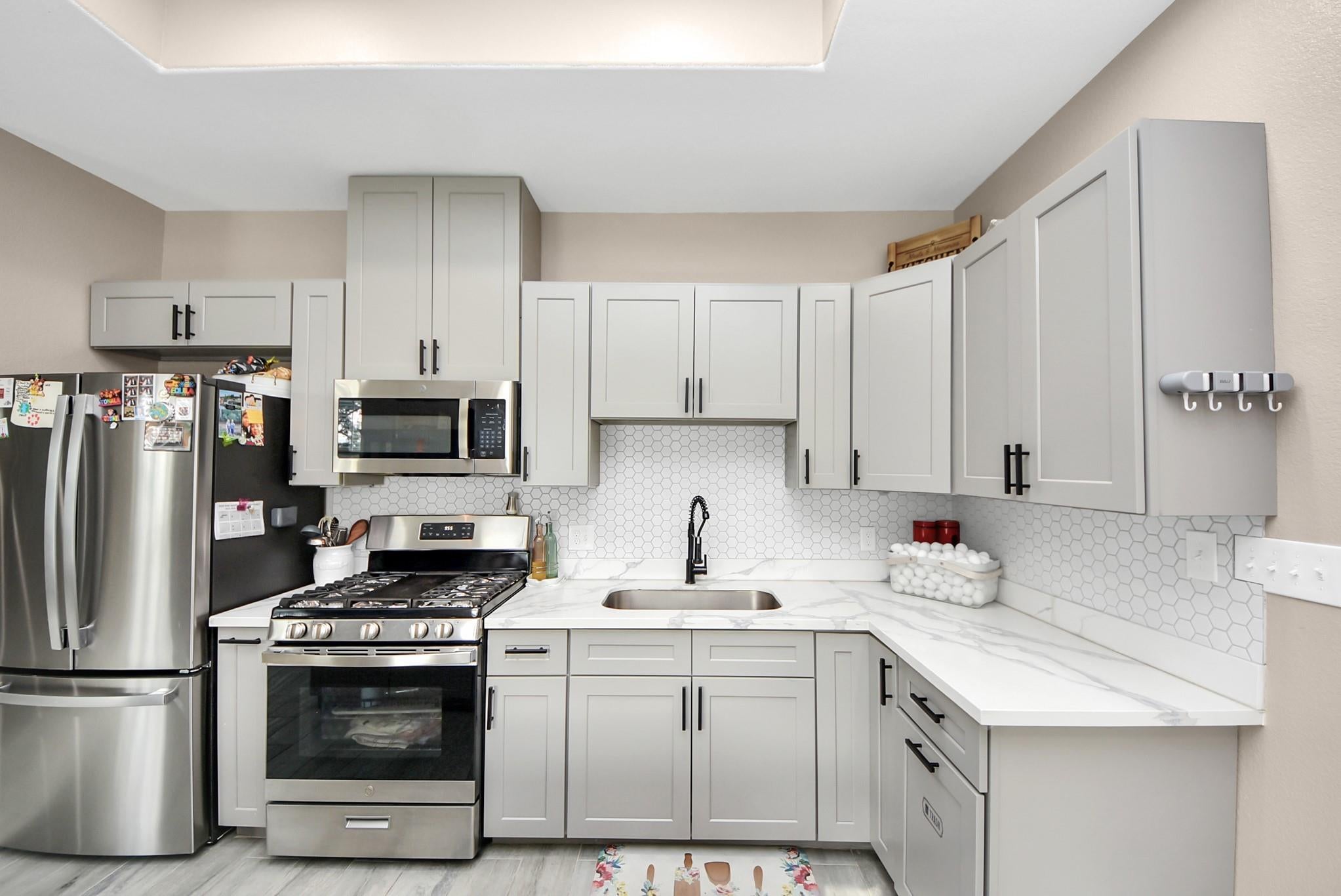 6543 Crestford Lane