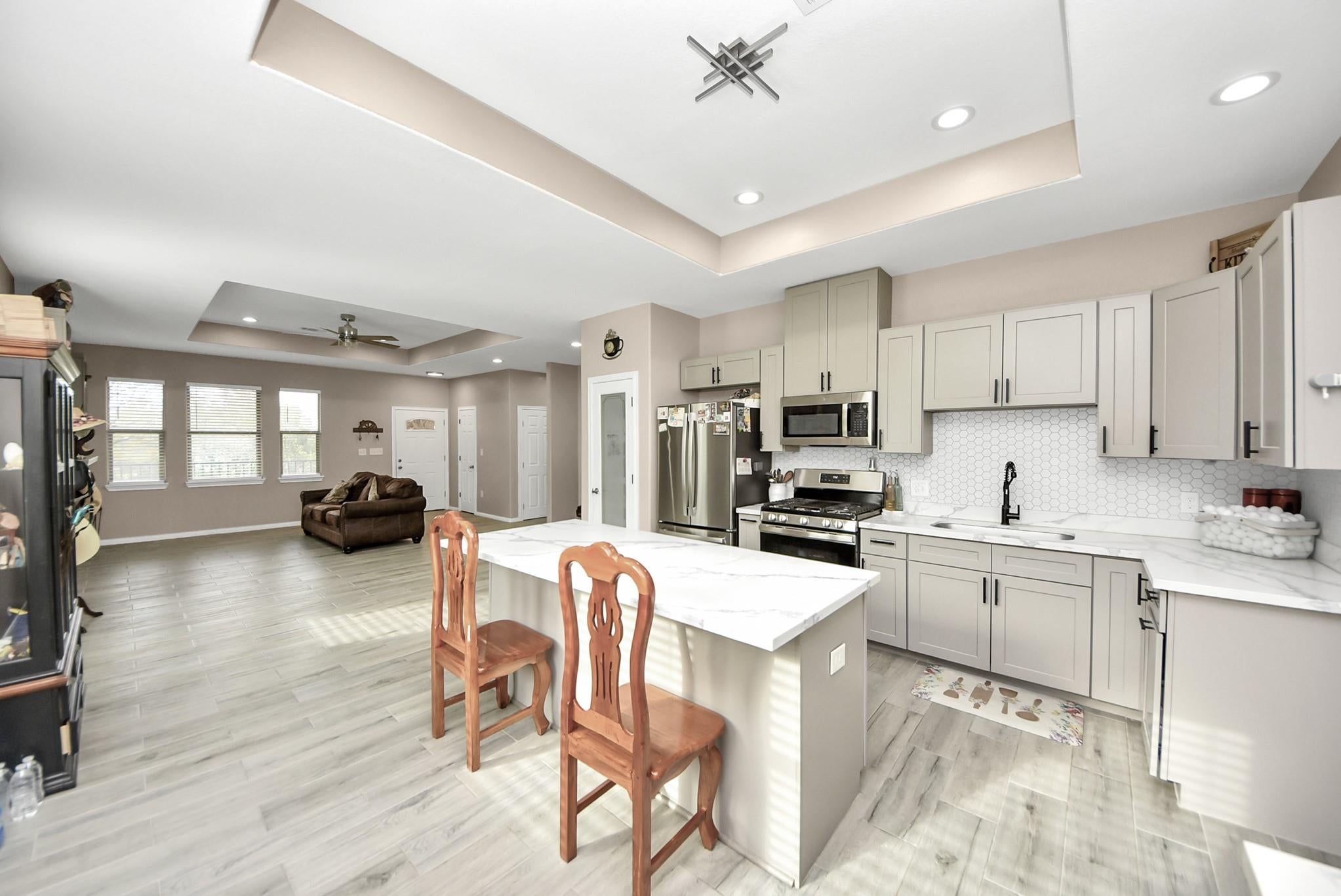 6543 Crestford Lane