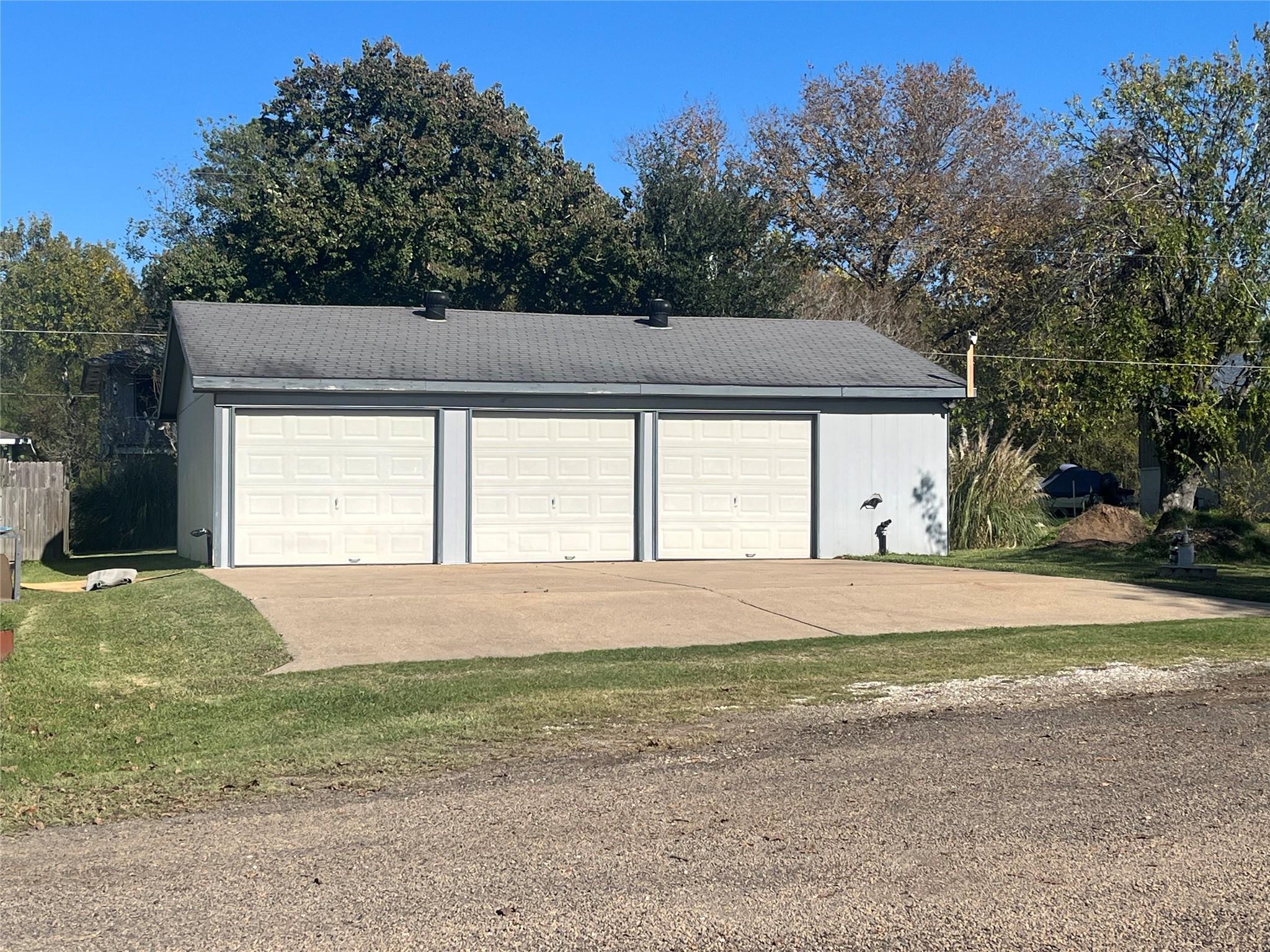 7996 Farm To Market Road 3126