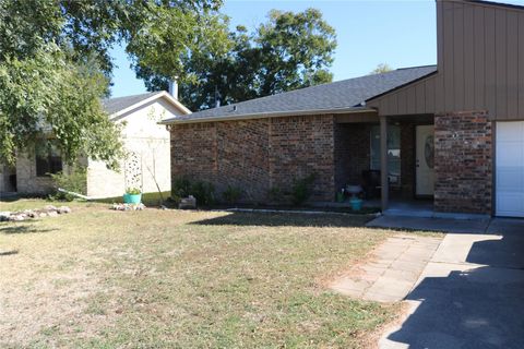 Photo of 4018 Easy Street, Dickinson, TX 77539 (MLS # 36950469)