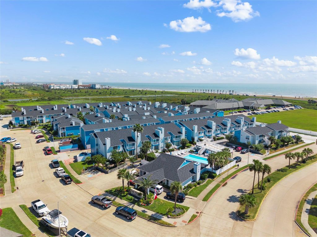 Photo of 3506 Cove View Boulevard #1209, Galveston, TX 77554 (MLS # 29874887)