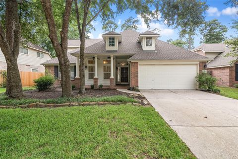 Photo of 95 E Whistlers Bend Circle, The Woodlands, TX 77384 (MLS # 47928080)