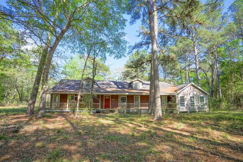 Homes For Sale - 15777 Post Oak Road<br/> Plantersville, TX 77363