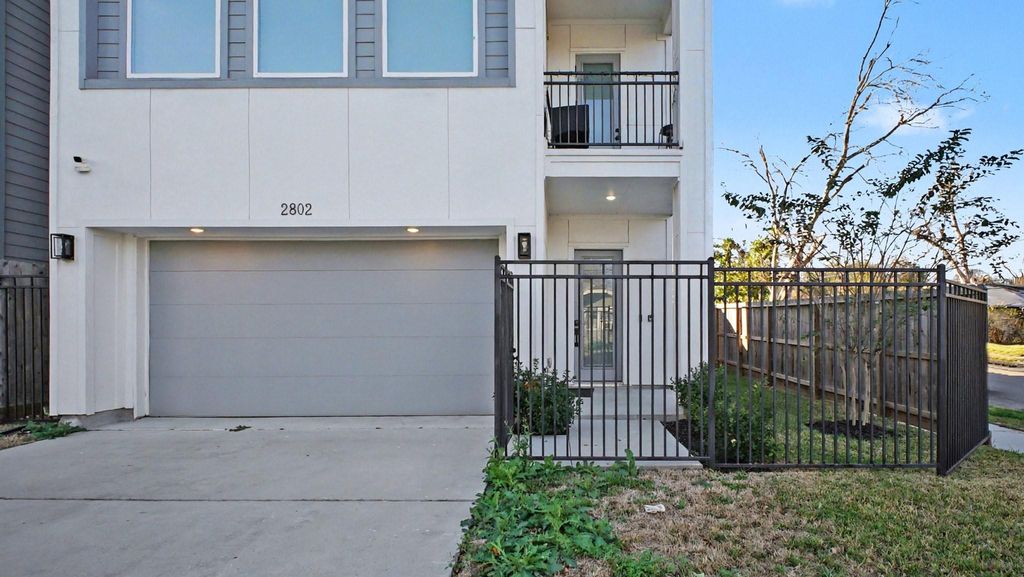 Photo of 2802 Tierwester Street, Houston, TX 77004 (MLS # 8162593)