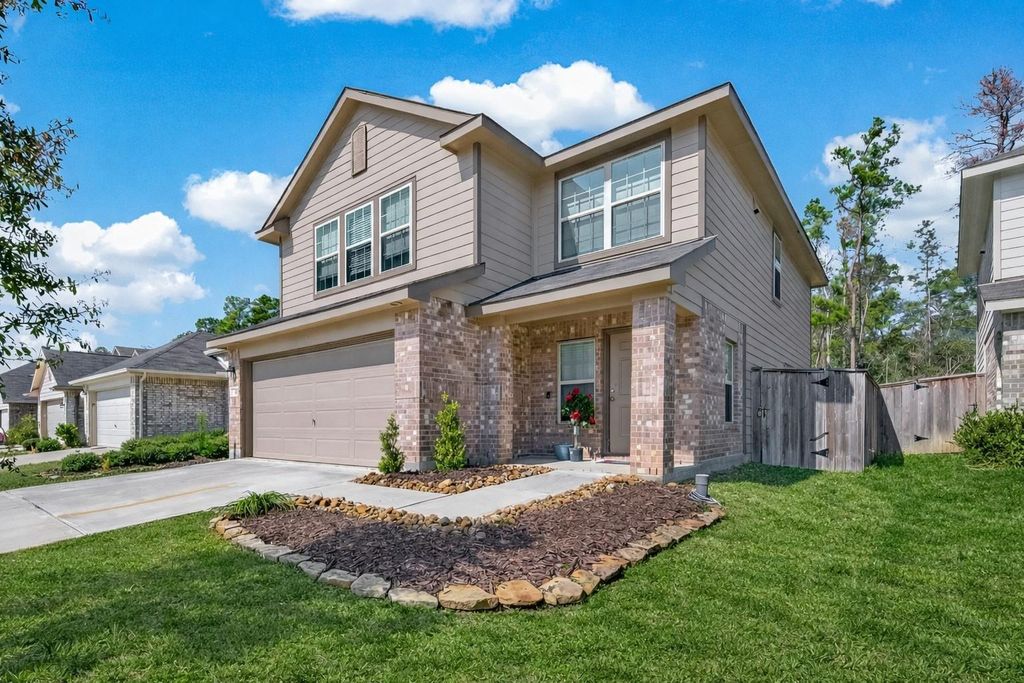 Photo of 1308 Winding Willow Drive, Pinehurst, TX 77362 (MLS # 83084960)