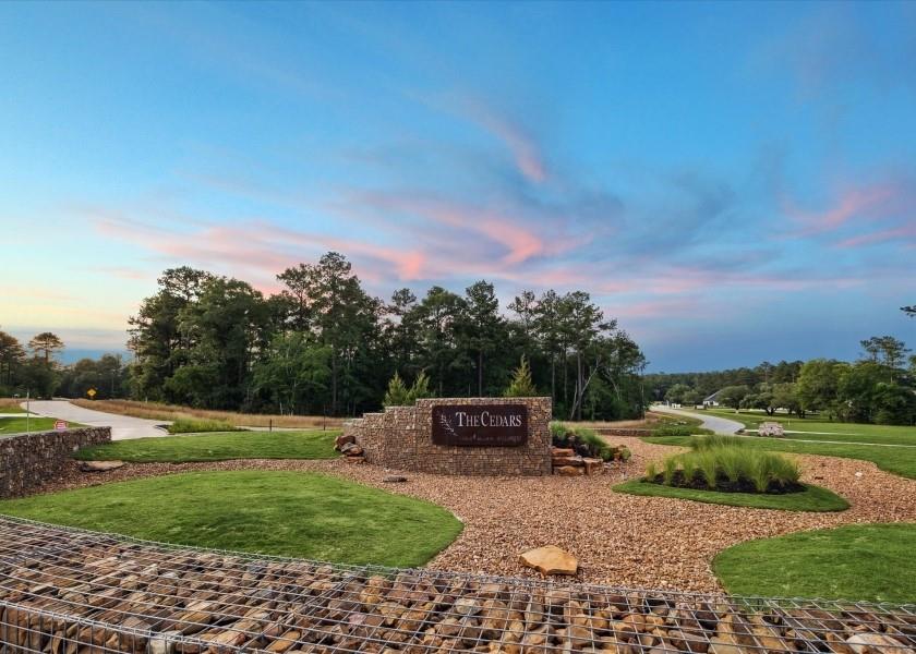 8823 Woodland Oaks Drive