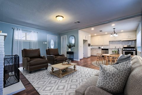 Tiny photo for 5907 Nancy Ann Street, Houston, TX 77009 (MLS # 19763062)