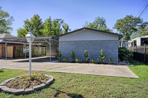 Tiny photo for 5907 Nancy Ann Street, Houston, TX 77009 (MLS # 19763062)