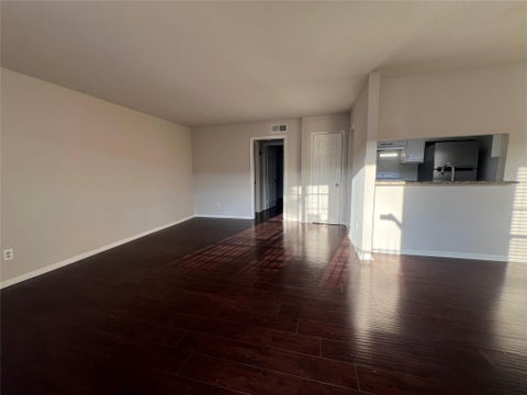 Photo of 14333 Memorial Drive #31, Houston, TX 77079 (MLS # 41740140)
