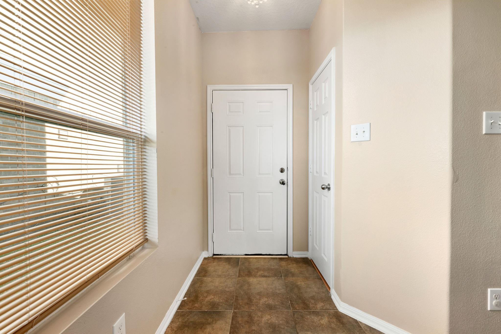 5911 Rosemary Circle