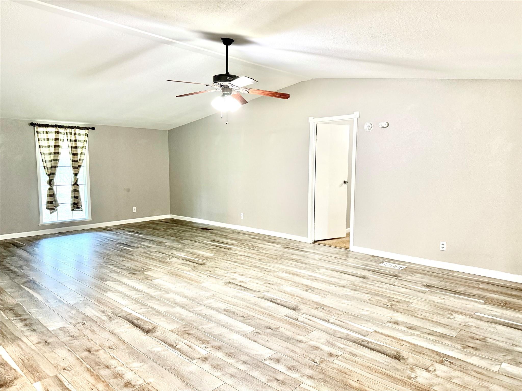 1831 County Road 2235