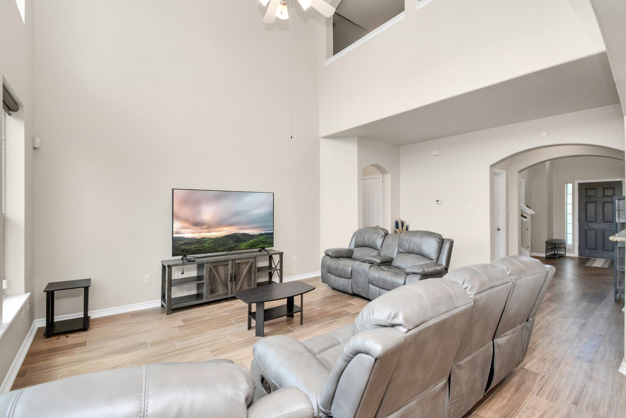 2703 Lakecrest River Drive